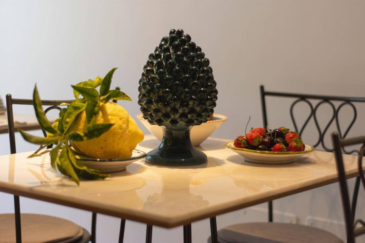 B&B Nicotera29 Vico Equense Bagian luar foto